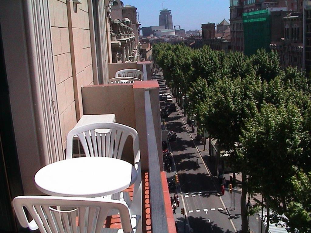 Hotel Toledano Ramblas Barcelona Szoba fotó